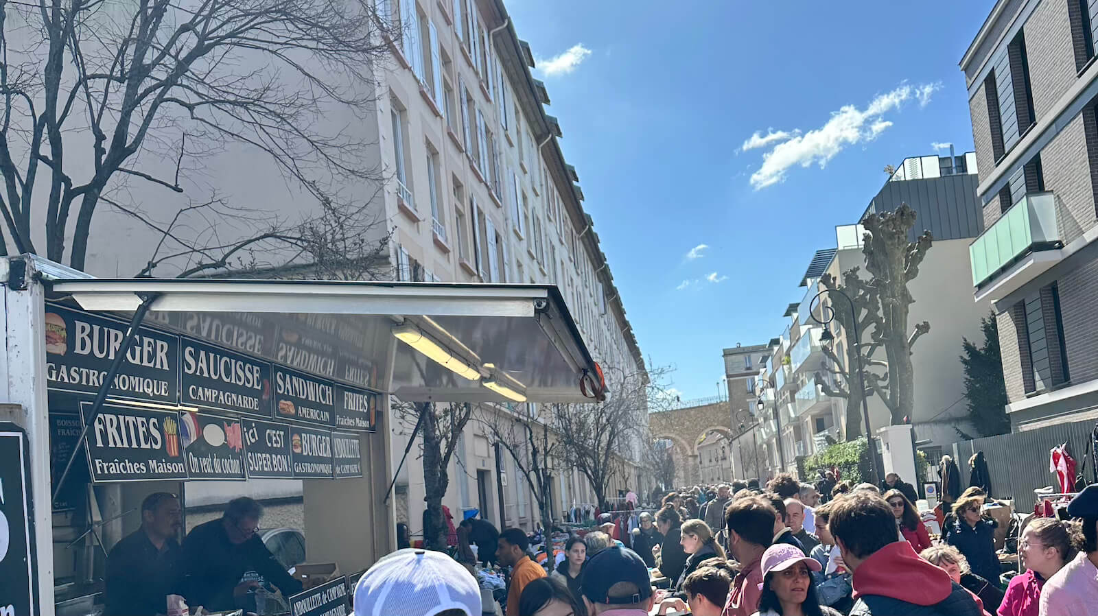 stand burger et chineurs
